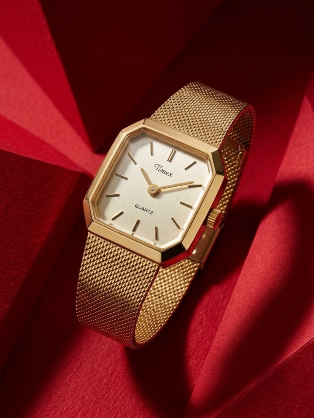 Vintage Women's Timex Quartz Gold-Tone Mesh Strap Watch - Retro Square Case - Wo